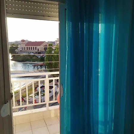 Eleni House Apartment